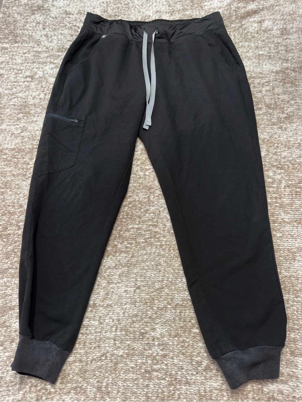Figs Women's Zamora Black Joggers with Gray Drawstring Petite Medium